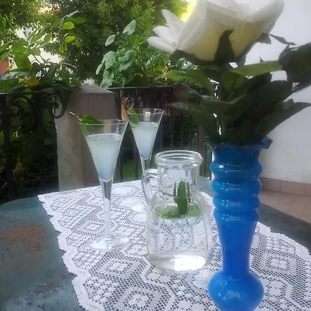 Rosa Bianca